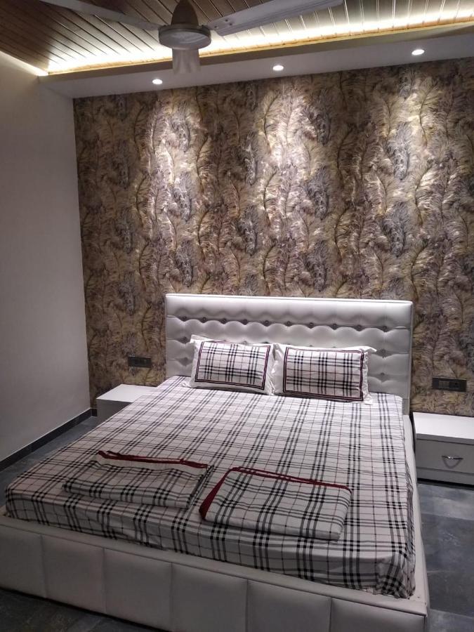Platinum Villa 3Bhk Лонавала Экстерьер фото